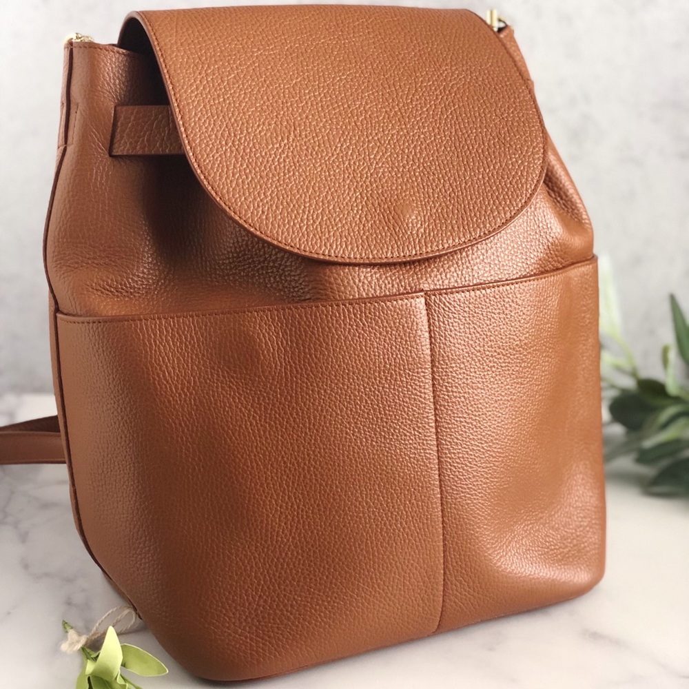 Cuyana Leather Backpack in Caramel